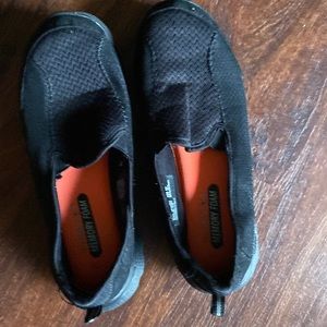 Black memory foam nursing slip on